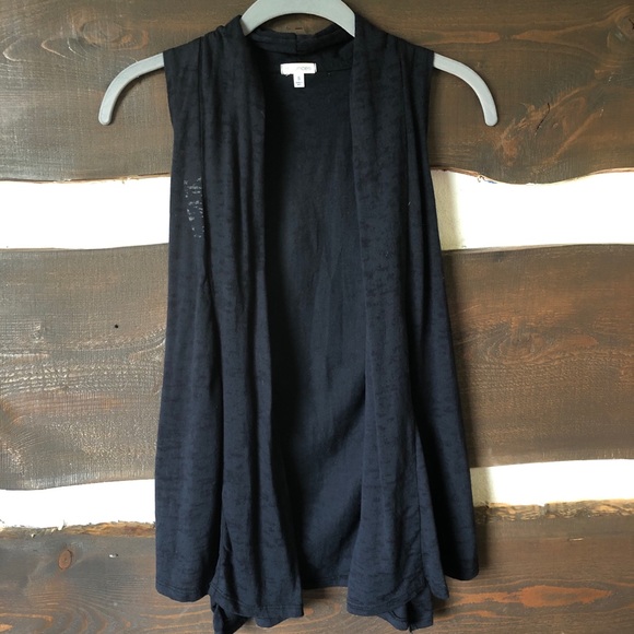 Sleeveless Burn out Cardigan - Picture 1 of 4